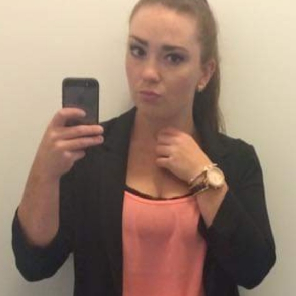 Meet your Posher, Breanna - Picture 11 of 12